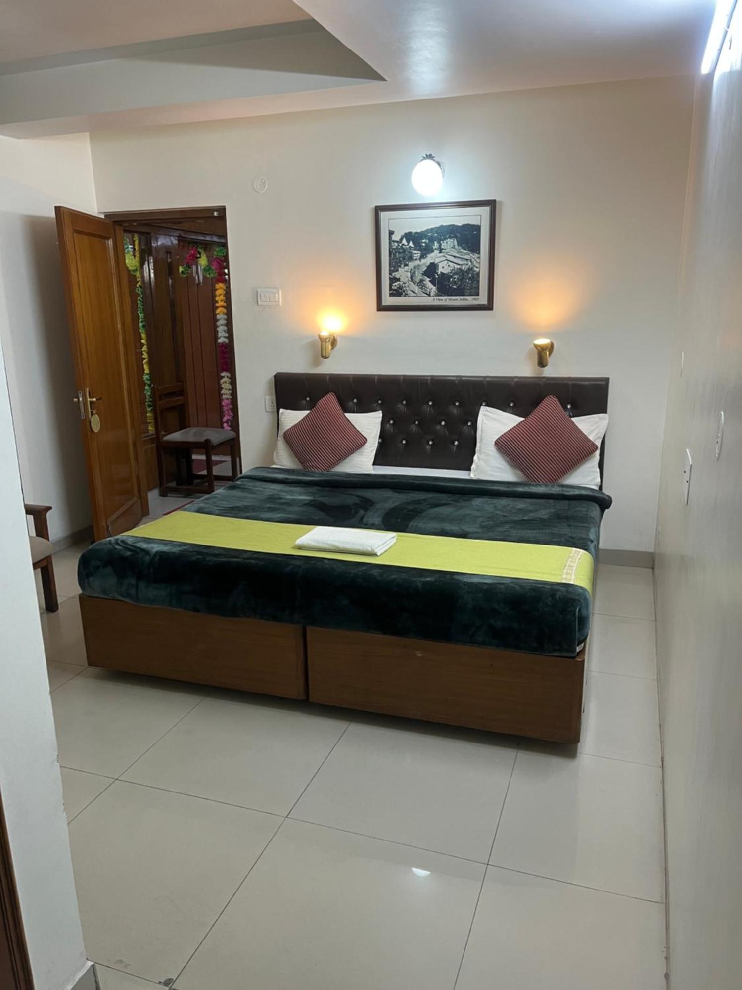 Tara Home Shimla Near Mall Road מראה חיצוני תמונה