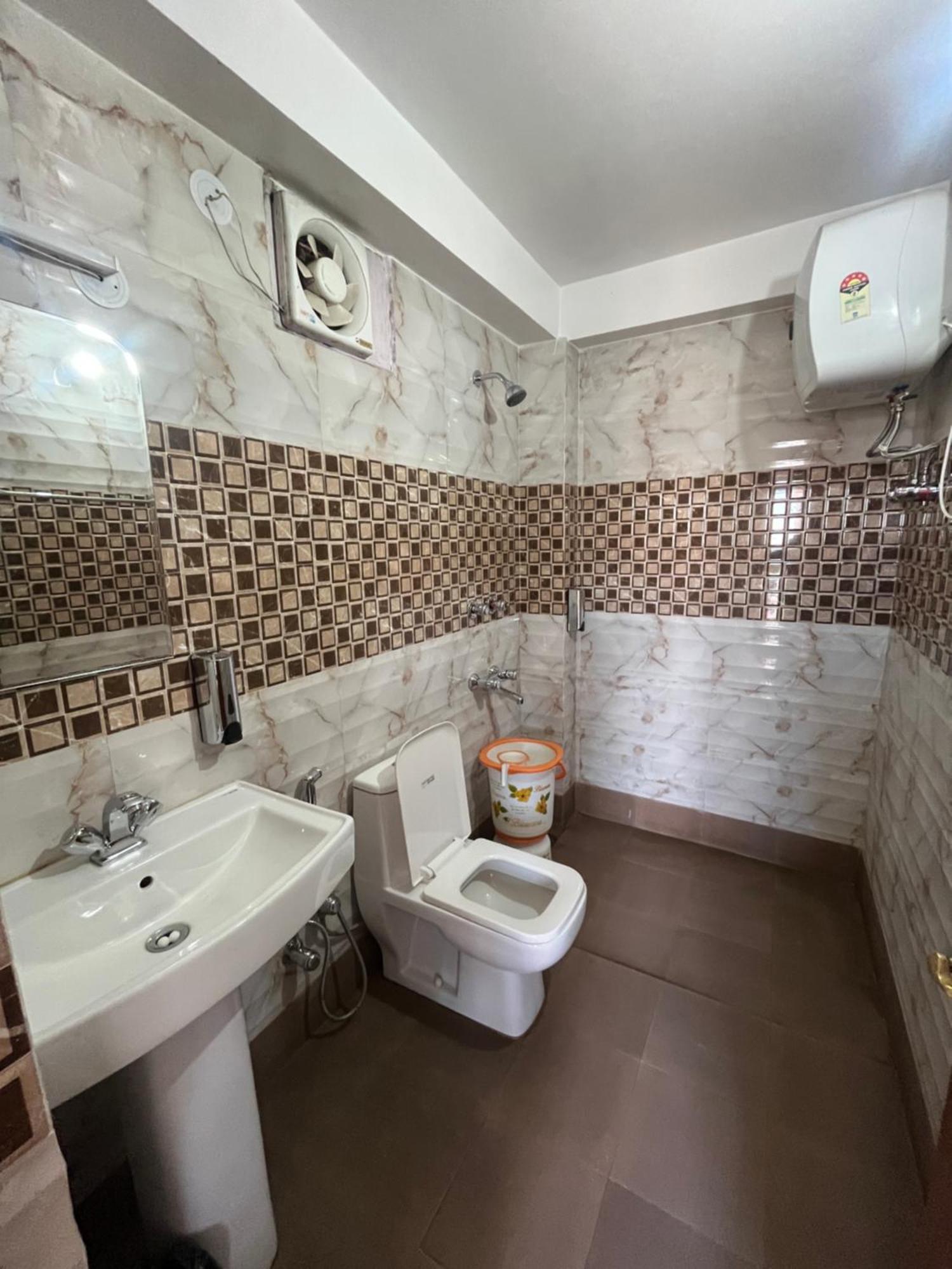 Tara Home Shimla Near Mall Road מראה חיצוני תמונה
